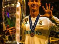 IM电竞APP-外国足球明星在比赛中散发光芒