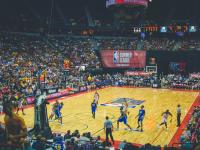 IM电竞官网入口-广厦破沪，库里封神，当铁血防守遇上全球巅峰之战