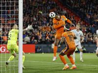 IM电竞APP-荷兰队遭遇惊险比赛，最终险胜瑞典