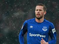 IM英雄联盟竞猜-国王鏖战上海队，麦科勒姆高光表现引爆全场