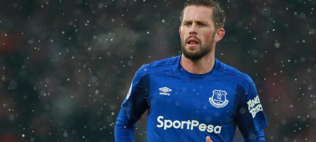 IM英雄联盟竞猜-国王鏖战上海队，麦科勒姆高光表现引爆全场