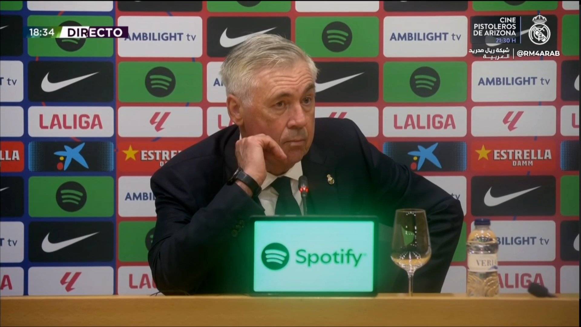 巴萨主帅调整阵容，冲击联赛前四