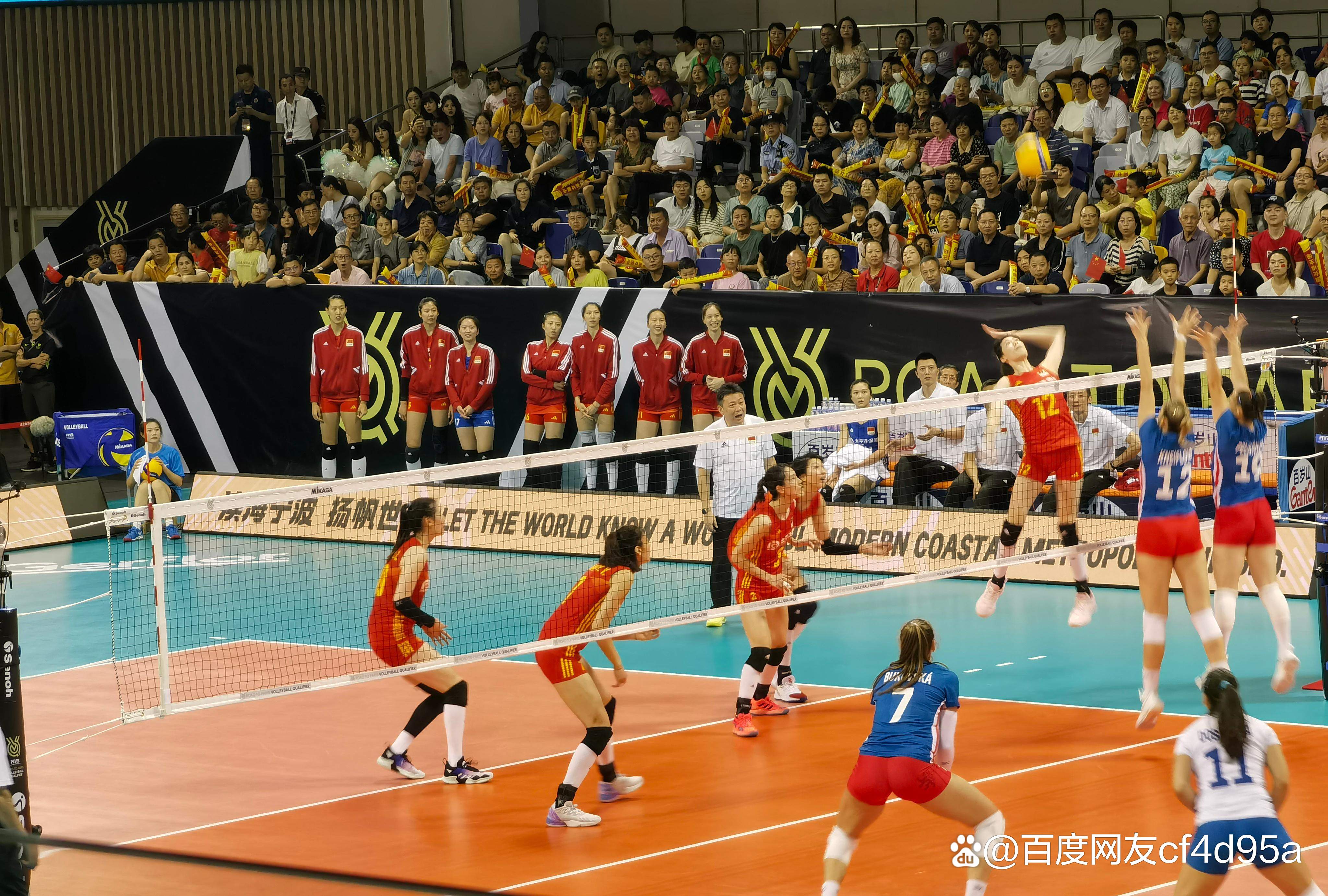 包含捷克队坚韧拼搏实现成功逆袭的词条