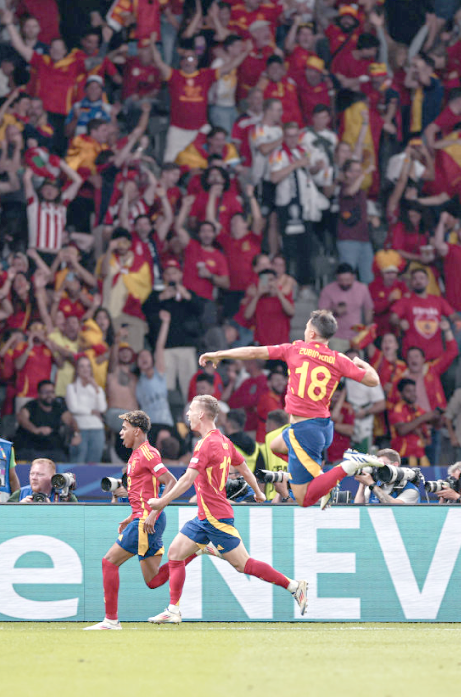 西班牙队备战欧洲杯半决赛，力求实现冠军梦想的简单介绍