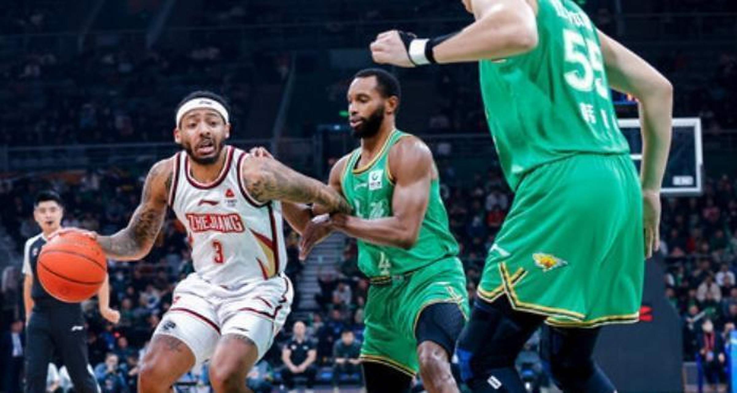 浙江男篮与辽宁队将在主场上演对决的简单介绍