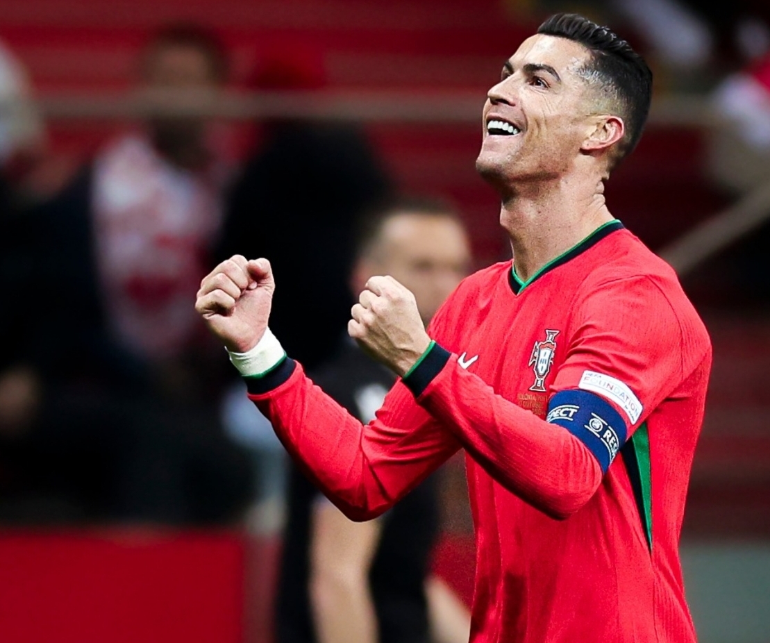 包含超级球星披荆斩棘，带领球队一路高歌猛进的词条