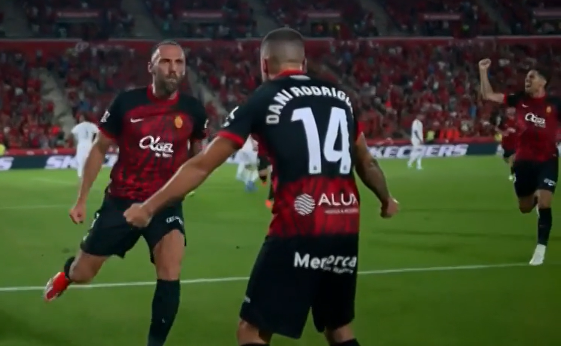 西甲卫冕冠军遭遇连败，危机重重