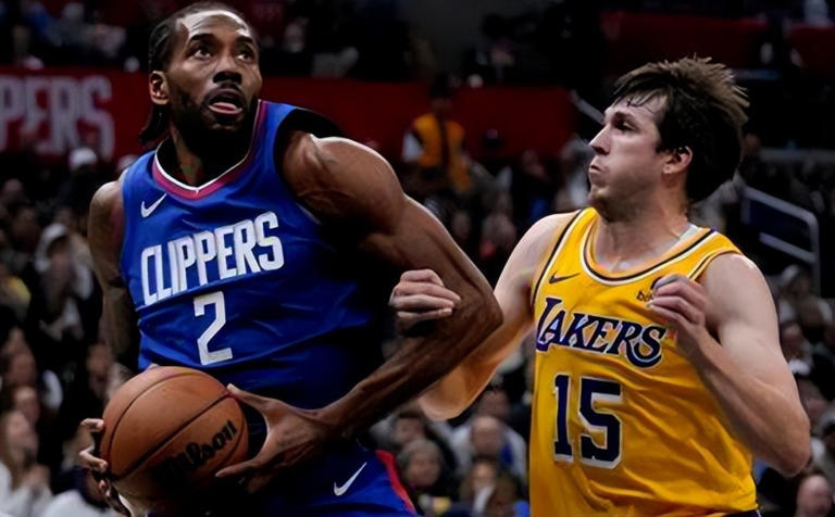 包含国王鏖战湖人B队，伦纳德关键制胜的词条