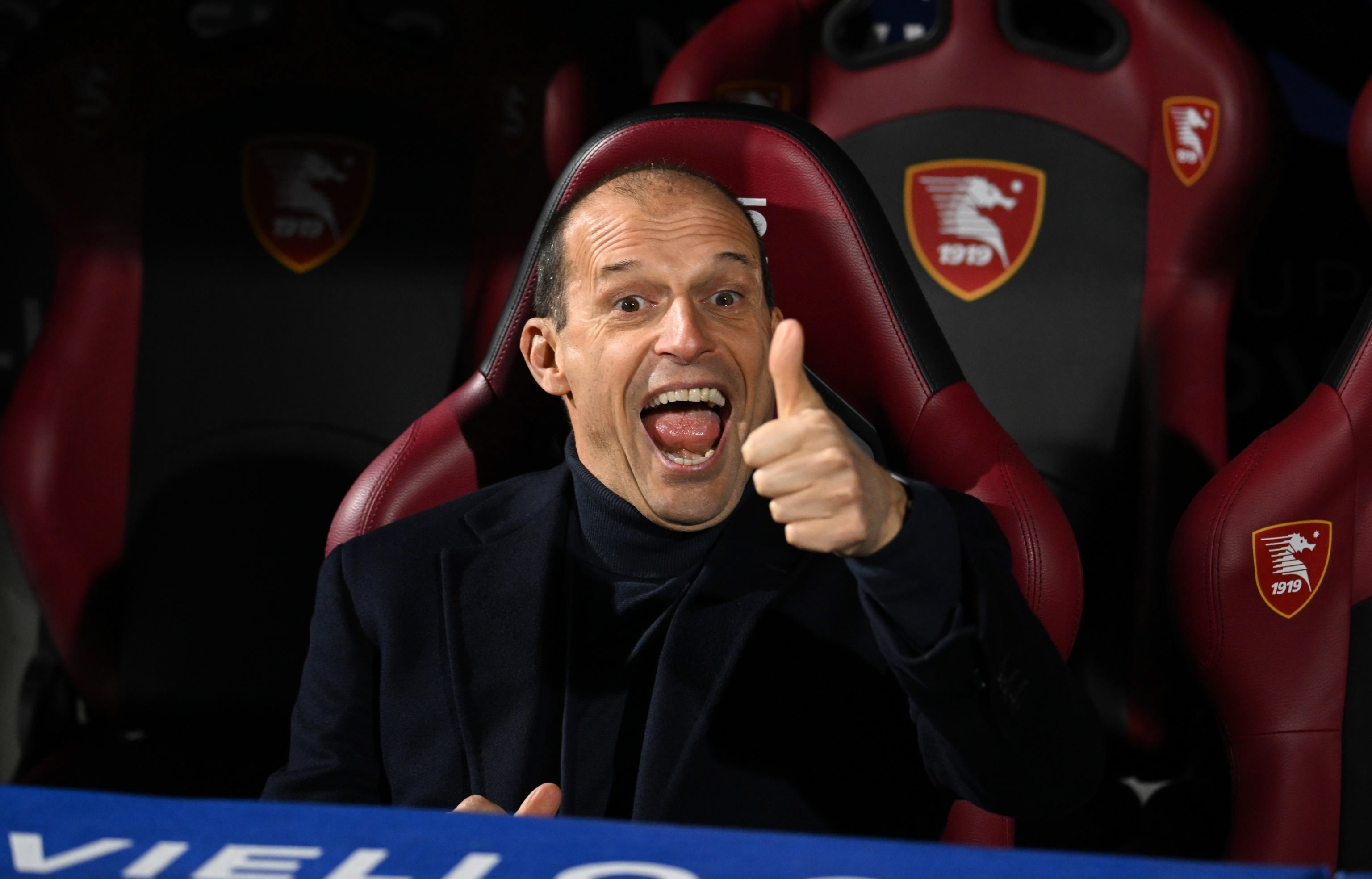 意甲球队主帅突然辞职，引起球队动荡的简单介绍