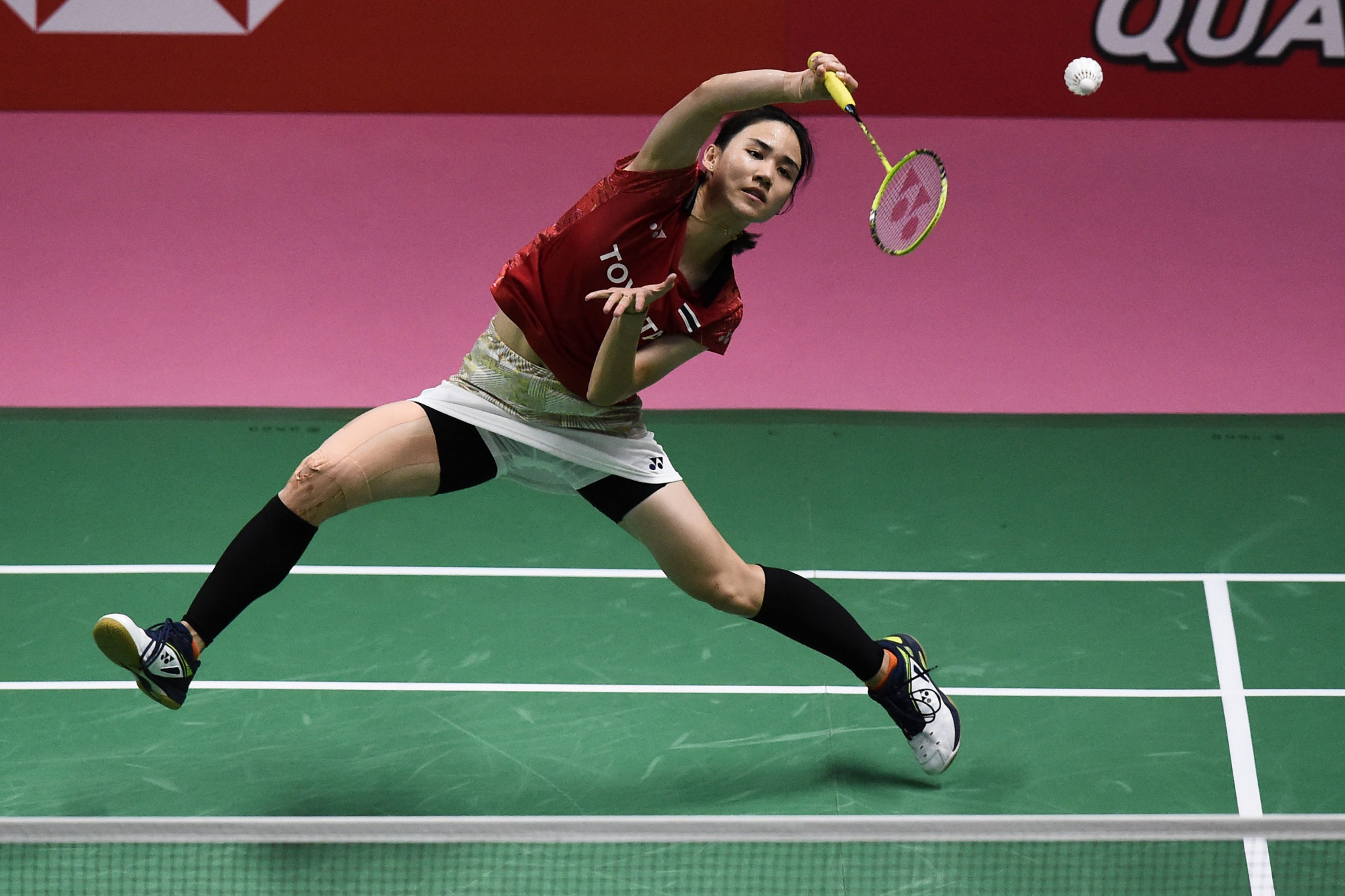 日本羽毛球队轻取泰国羽毛球队，辛杜制霸全场的简单介绍