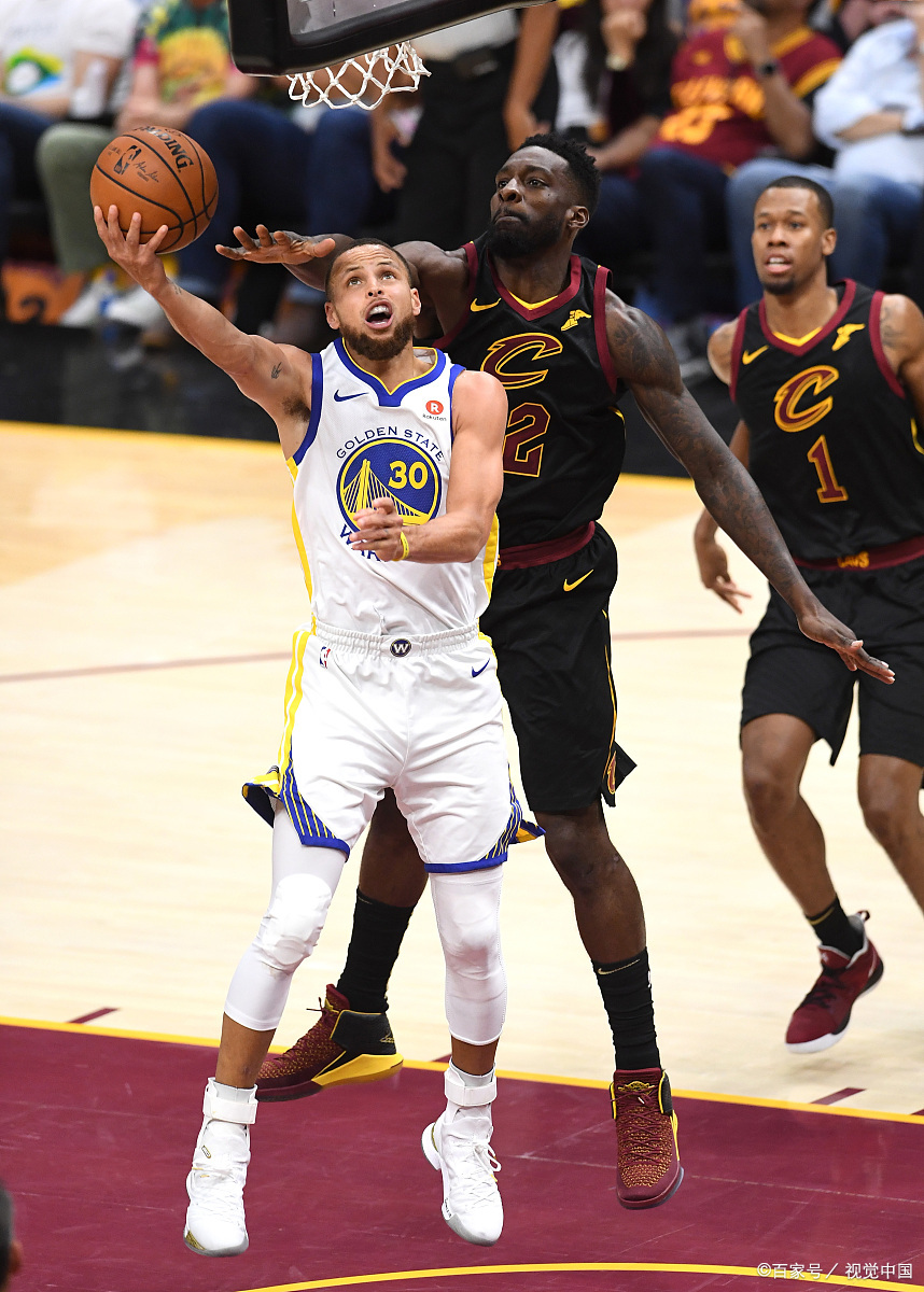 美国男篮横扫凯尔特人B队，库里一己之力扛起全队的简单介绍