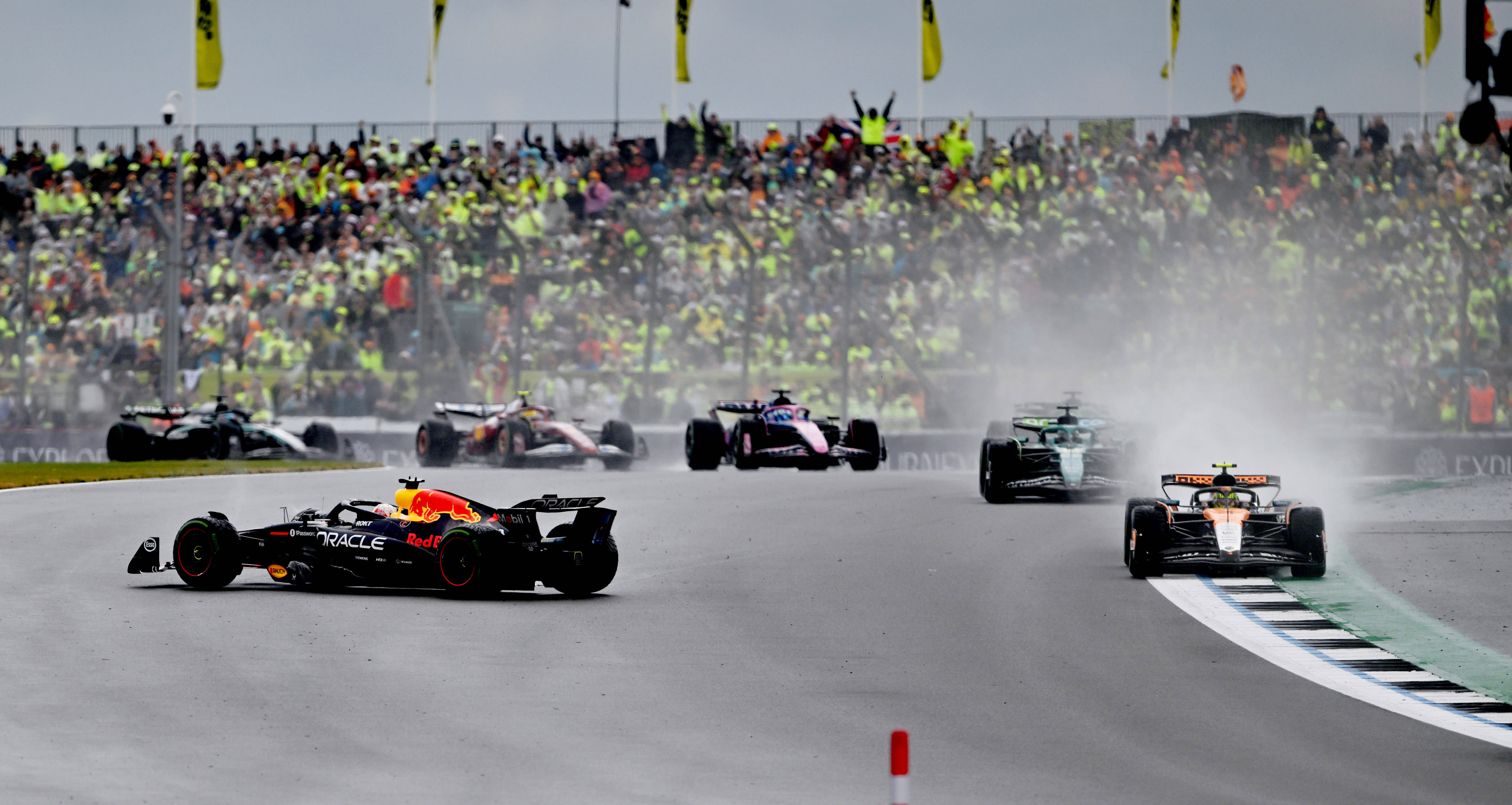 索伯车队力克红牛车队,拉塞尔惊艳四座的简单介绍 索伯车队力克红牛车队,拉塞尔惊艳四座的简单介绍