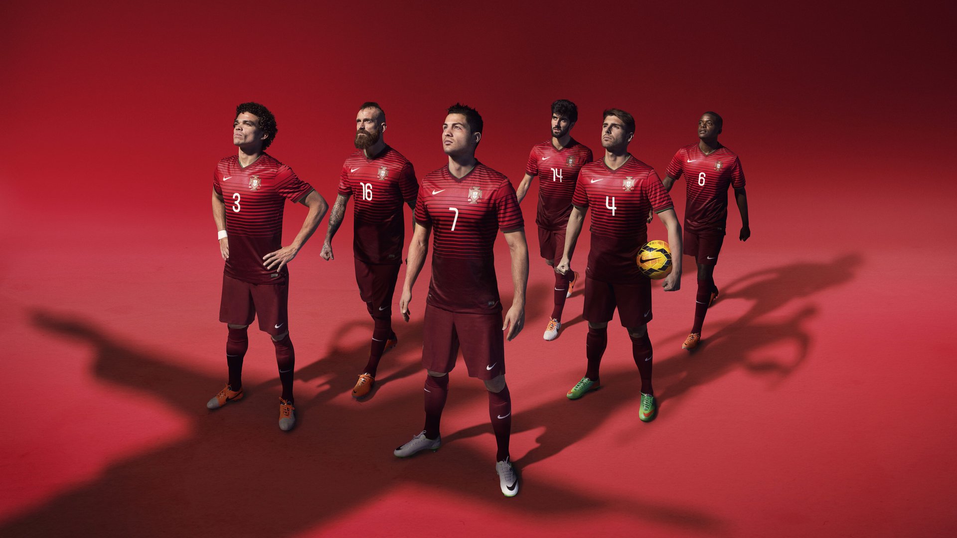 从赛道到绿茵场，当F1争冠悬念遇上塞内加尔的压哨绝杀