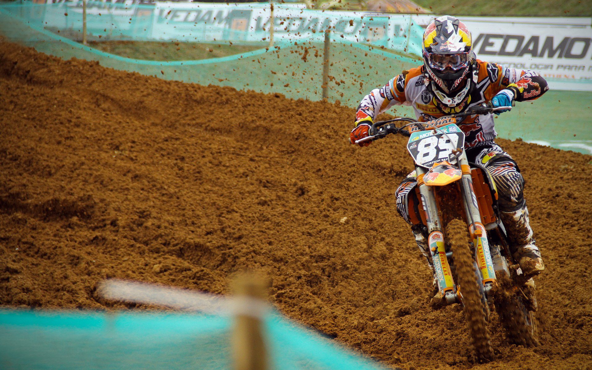 当碾压跨越疆界，从韩国队的绿茵风暴到许昕的乒乓高光