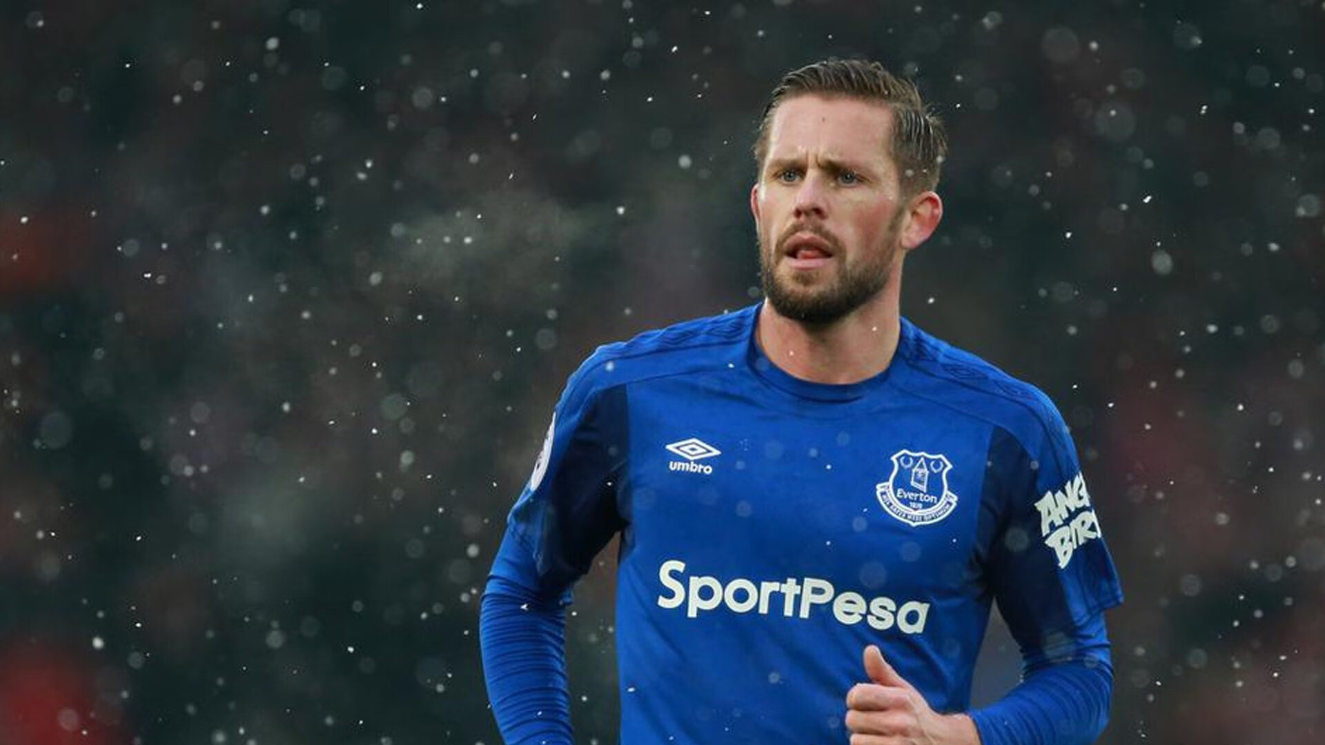 逆境中的传奇,中国逆转奥地利,阿圭罗刷新纪录的双重启示